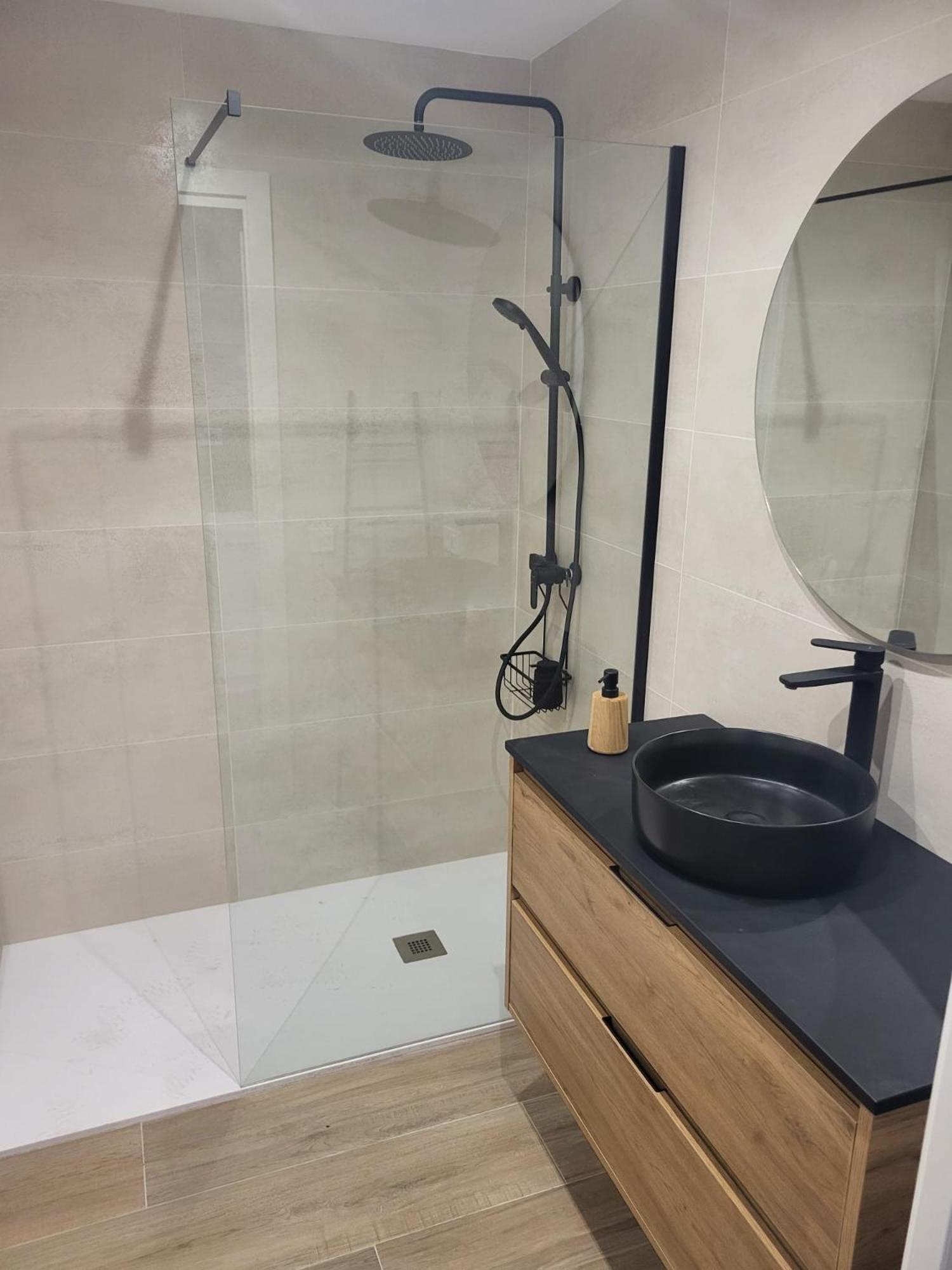 Charming Studio In The Center Of The City Apartamento Pleno Centro De Alicante Ngoại thất bức ảnh