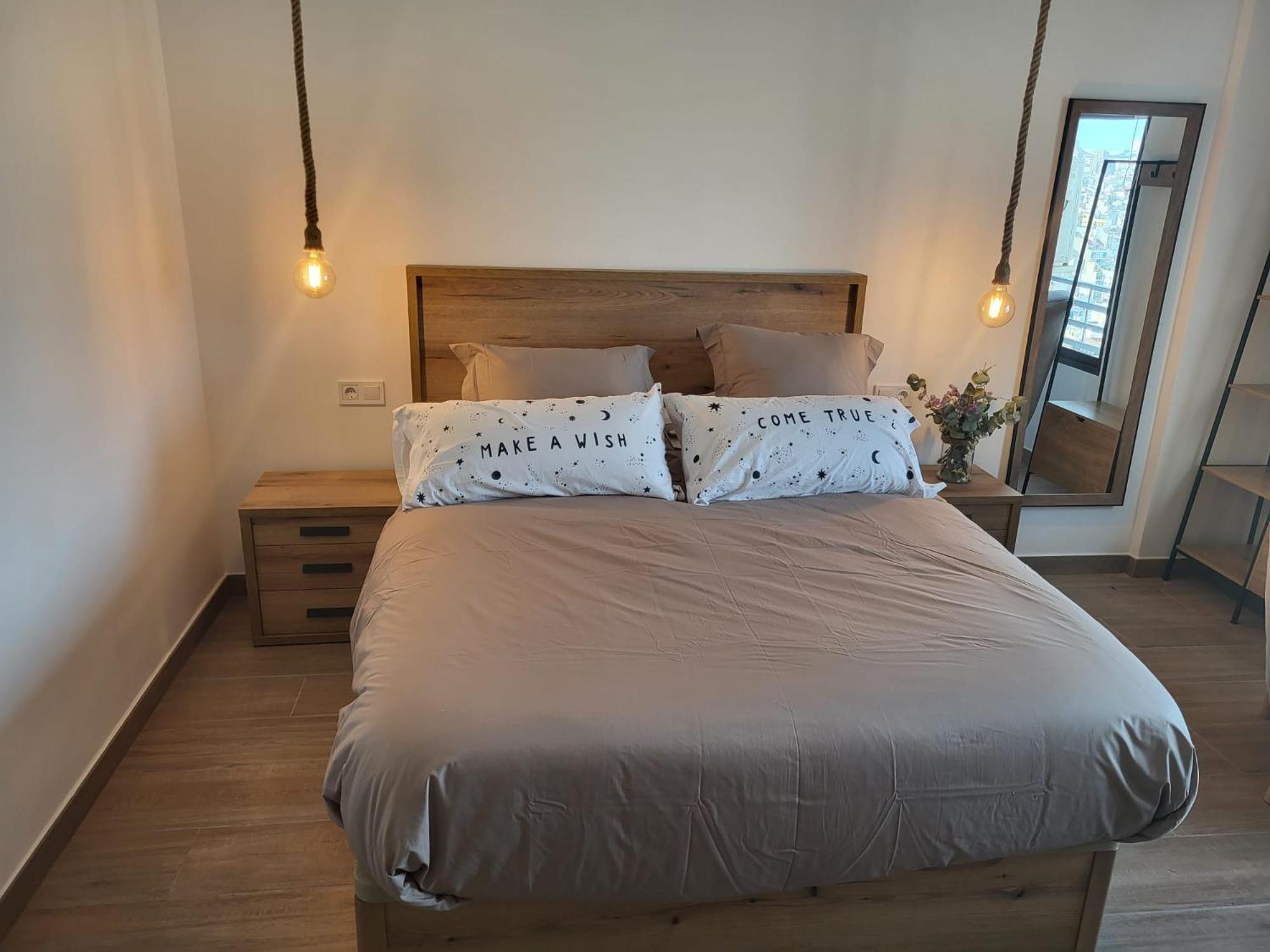 Charming Studio In The Center Of The City Apartamento Pleno Centro De Alicante Ngoại thất bức ảnh